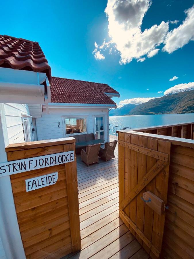 Stryn Fjord Lodge Faleide 130 Exteriör bild