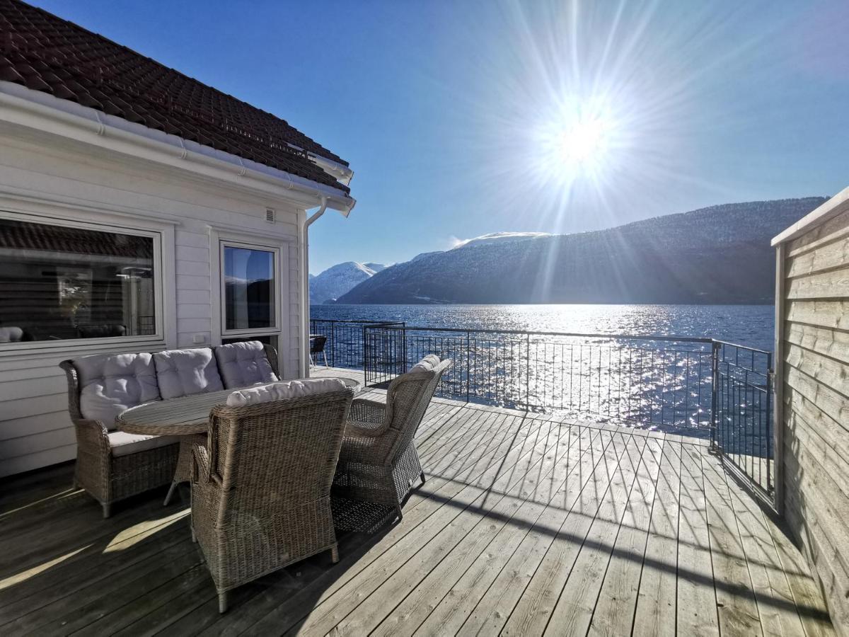 Stryn Fjord Lodge Faleide 130 Exteriör bild