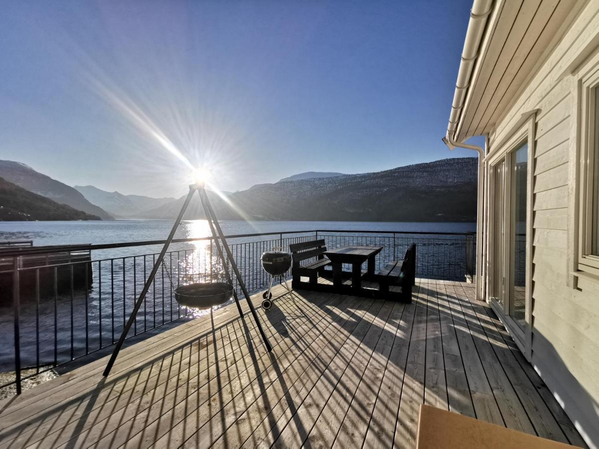 Stryn Fjord Lodge Faleide 130 Exteriör bild